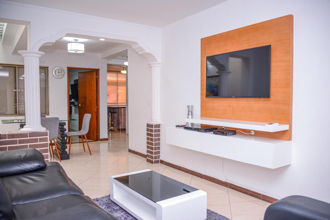 Апартаменты Poblado Brownstone Медельин Экстерьер фото