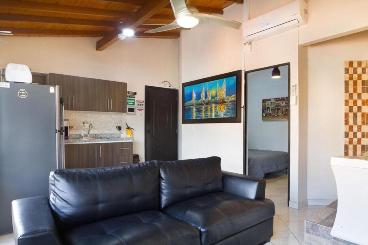 Апартаменты Poblado Brownstone Медельин Экстерьер фото